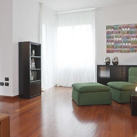Italianway-Zanella Appartement Milaan Buitenkant foto